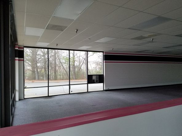 North Hixson Marketplace: 8530 Hixson Pike, Hixson, TN 37343
